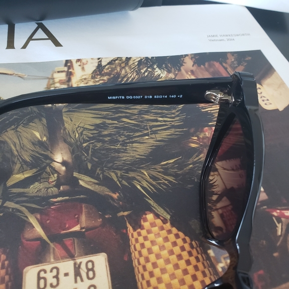 DSQUARED² DIAMOND CATEYE SUNGLASSES - Picture 8 of 11